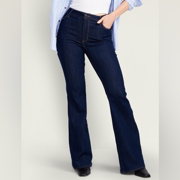 Old Navy Dark Blue Wash Mid Rise Curvy Flare Jeans - Picture 1 of 7